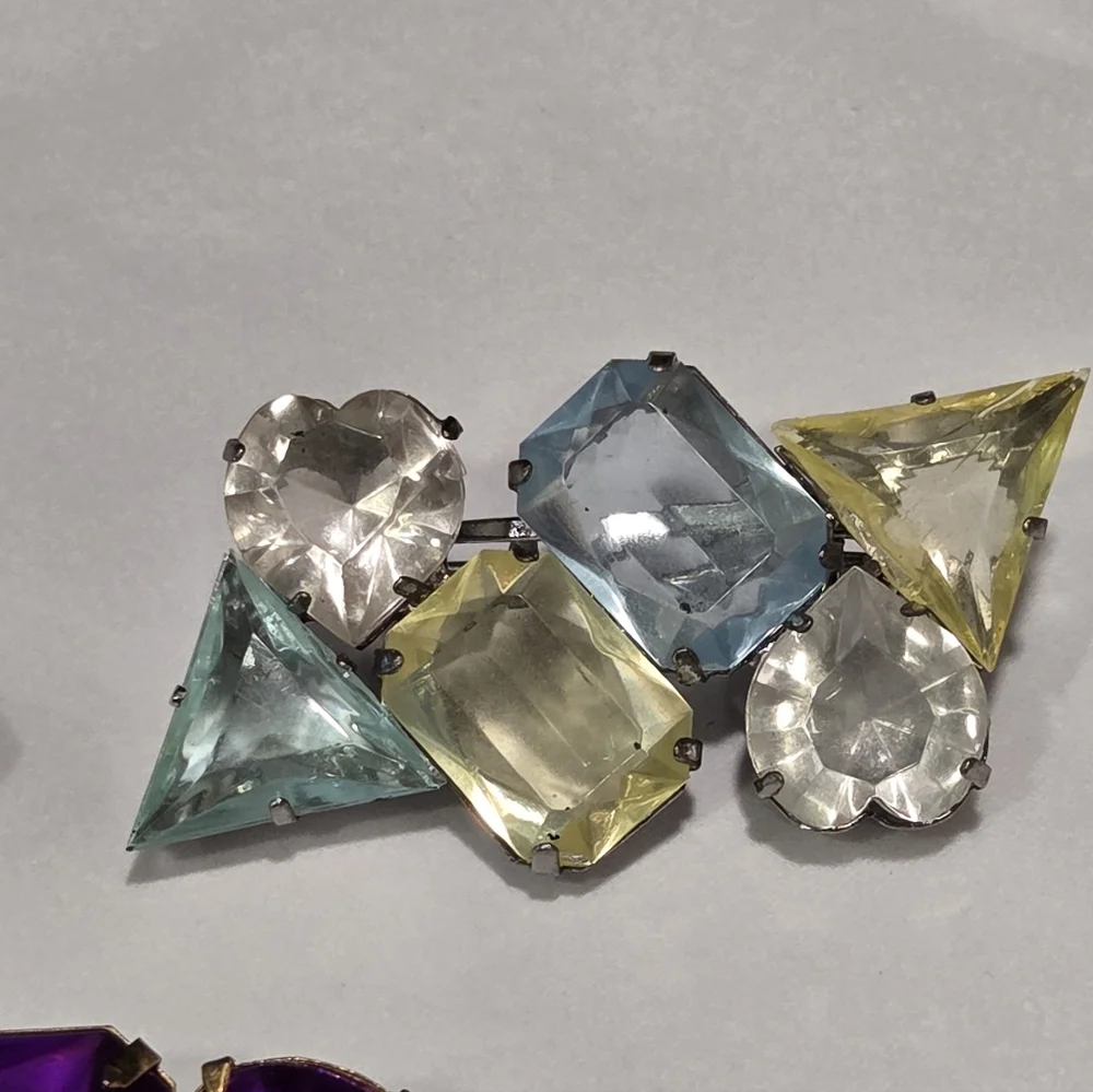 Vintage 80s Lot Of 3 Acrylic Plastic Gem Brooches